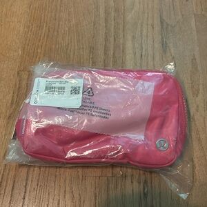 lululemon Everywhere Belt Bag Sonic Pink (Barbie Pink Hot Pink) Brand New NWT